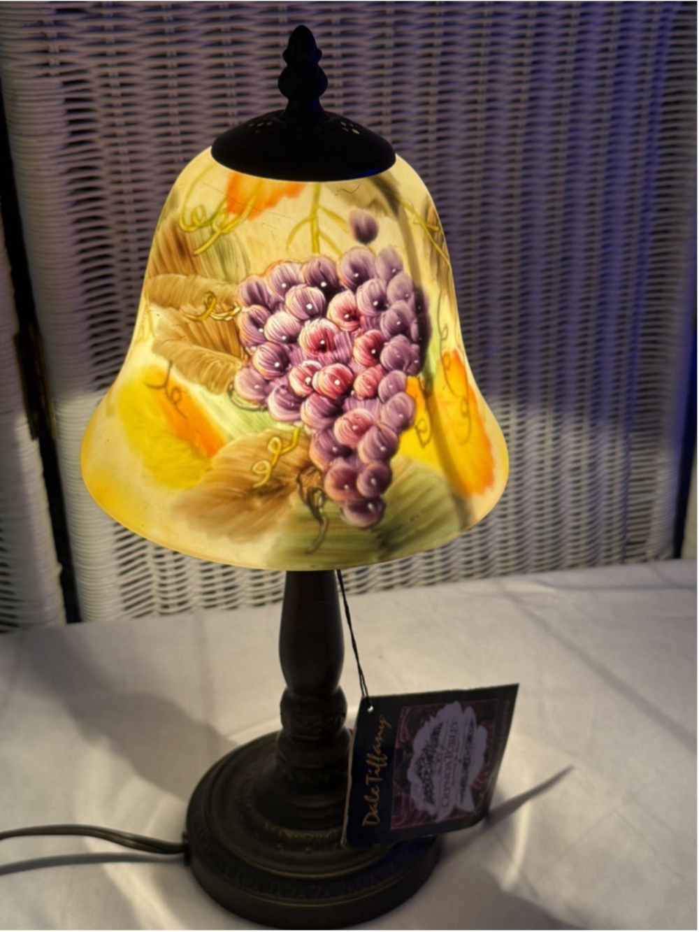 Dale Tiffany Glynda Turley Reverse Painted Grape Lamp 15.5” Signed 2003